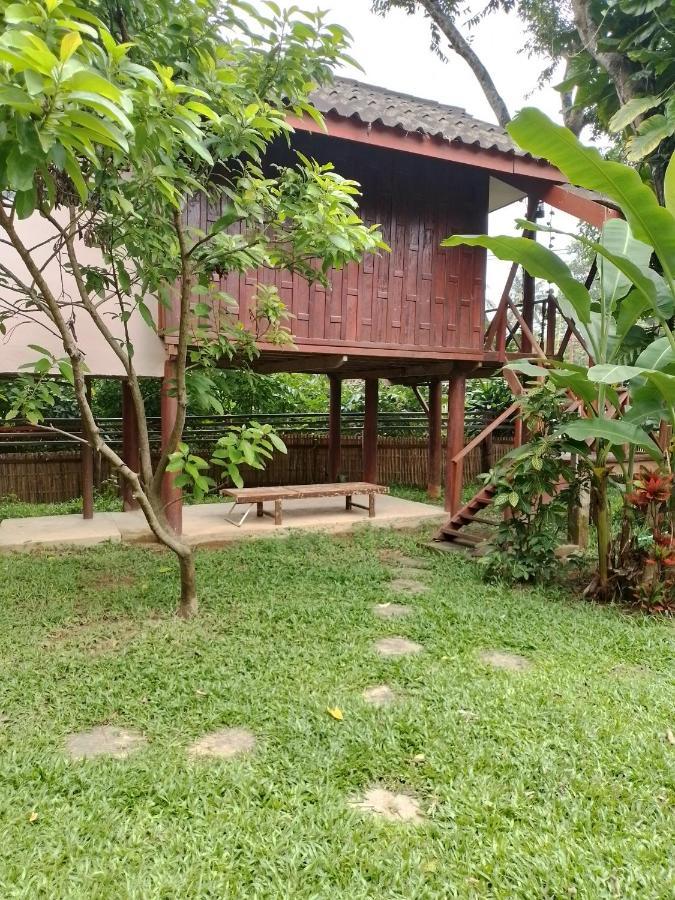 Namsong Bridge Bungalows Ванг-Виенг Экстерьер фото