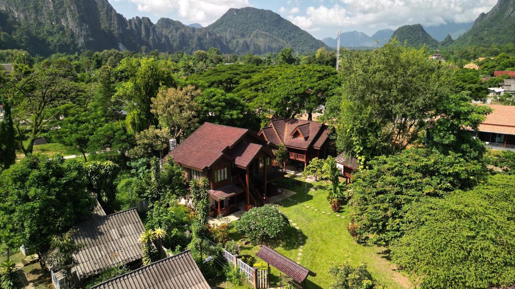 Namsong Bridge Bungalows Ванг-Виенг Экстерьер фото
